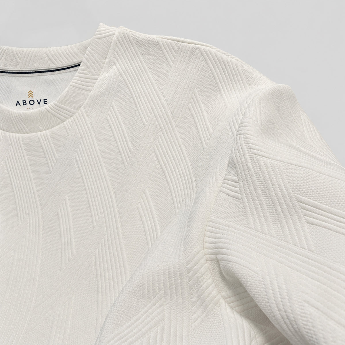 Above Man T-Shirt con Textura Geometrica
