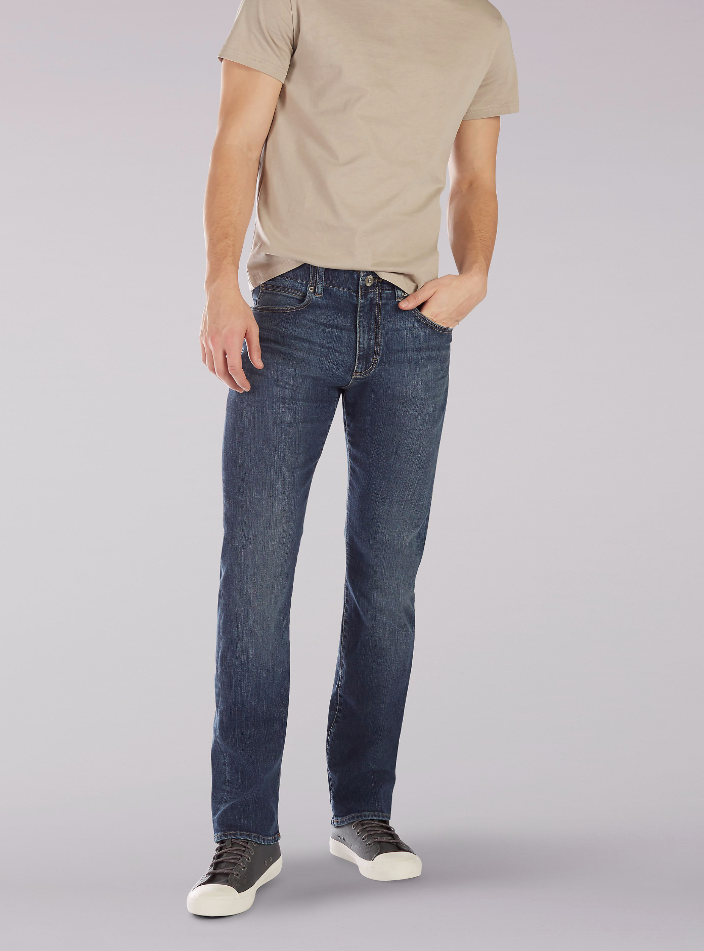 Men’s Extreme Motion Slim Straight Leg Jean